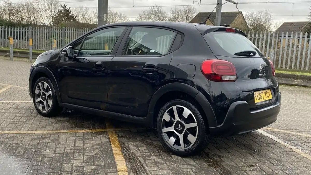 2017-citroen-c3-12-puretech-feel-82ps-big-5