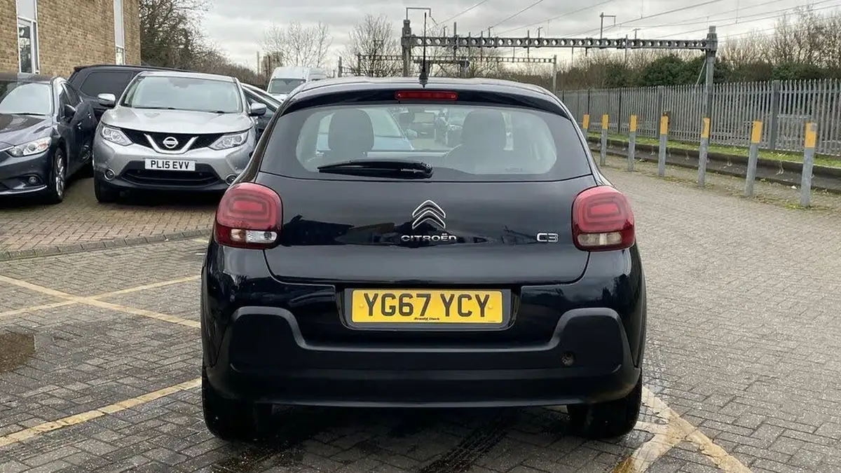 2017-citroen-c3-12-puretech-feel-82ps-big-9