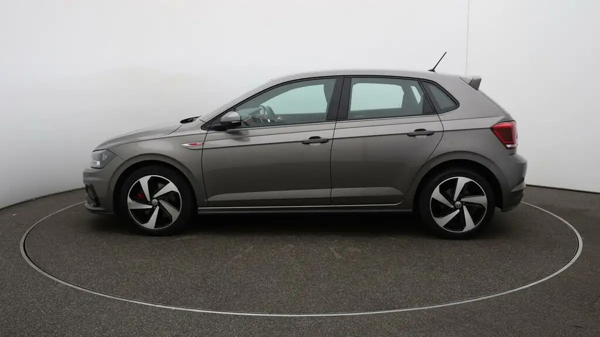 2019-volkswagen-polo-20-tsi-gti-big-63