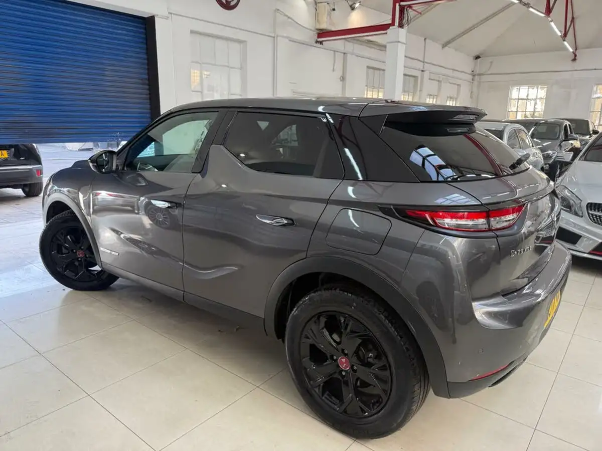 2021-ds-ds-3-crossback-e-tense-performance-line-big-11