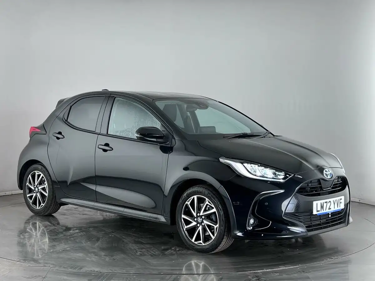 2022-toyota-yaris-15-vvt-i-design-big-0