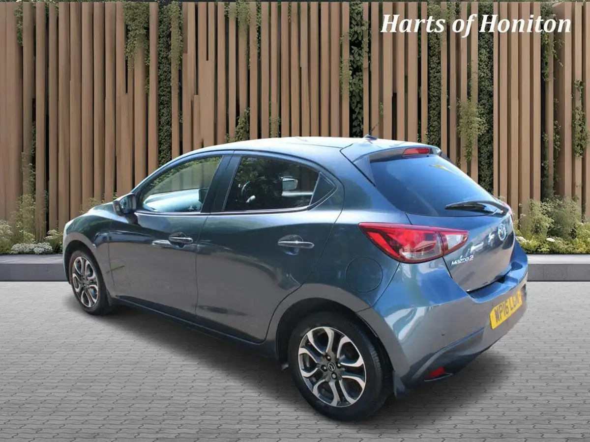 2016-mazda-mazda2-15-sport-nav-115ps-big-3