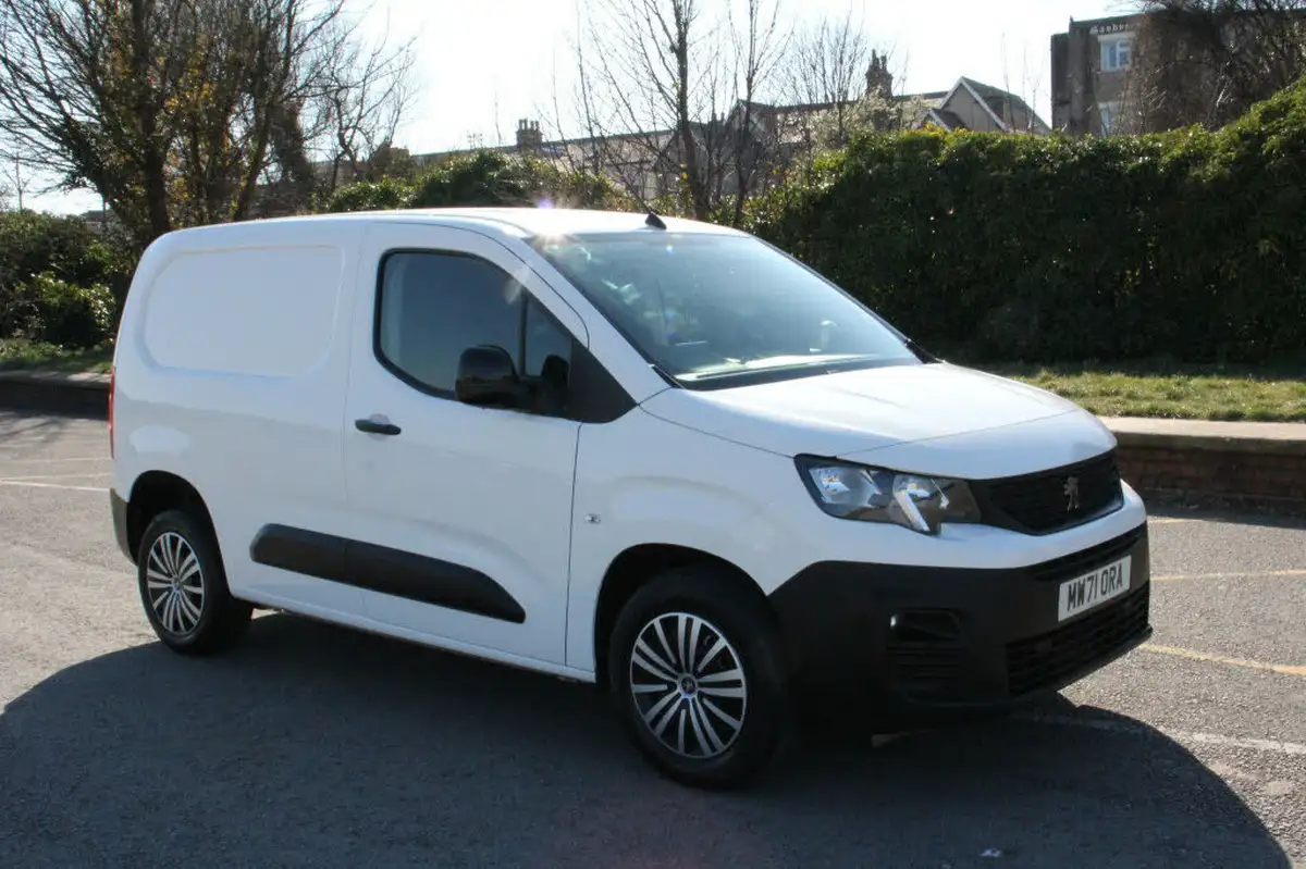 2021-peugeot-partner-15-bluehdi-1000-professional-premium-100pseu6d-big-5
