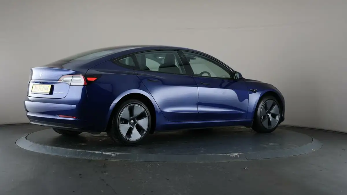 2021-tesla-model-3-e-long-range-awd-big-65