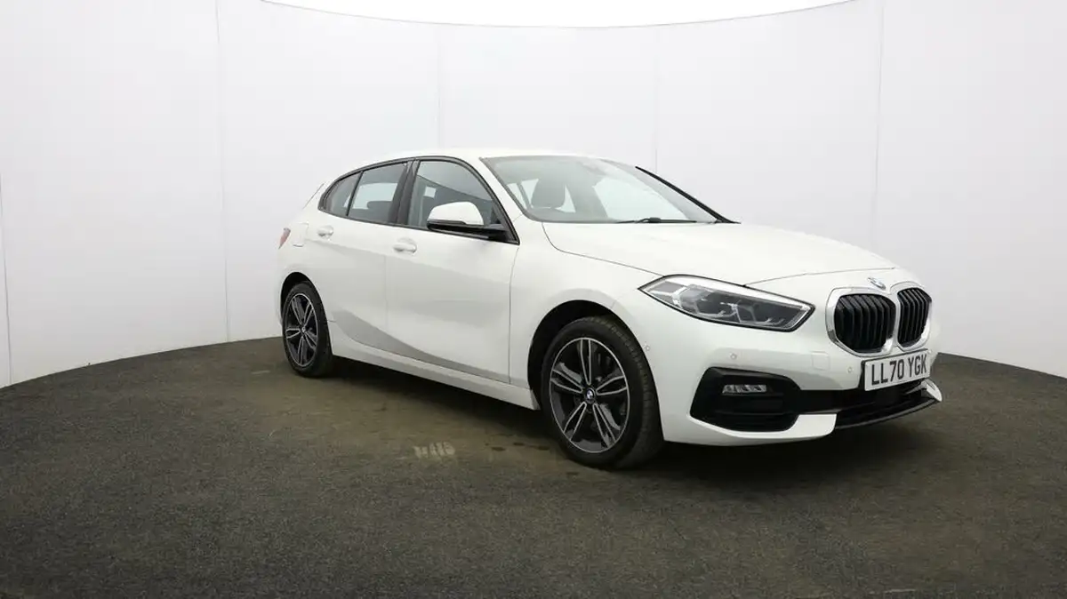 2021-bmw-1-series-20td-120d-xdrive-sport-lcp-big-45