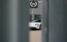 2023-porsche-taycan-e-4s-cross-turismo-small-44