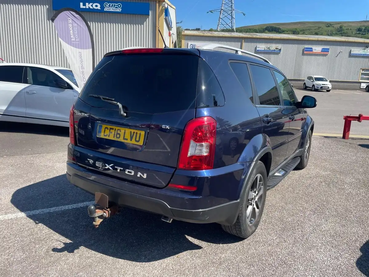 2016-kgm-ssangyong-rexton-w-22td-ex-big-3