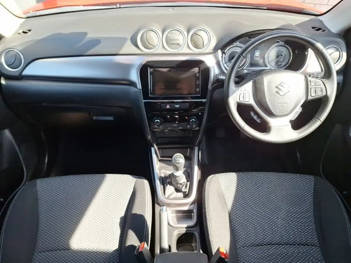 2022-suzuki-vitara-14-boosterjet-sz-t-big-2
