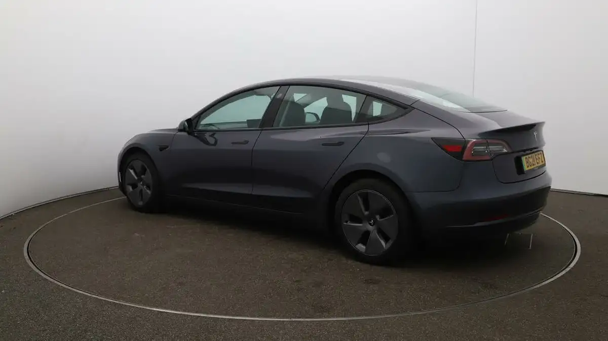 2021-tesla-model-3-e-long-range-4x4-big-27