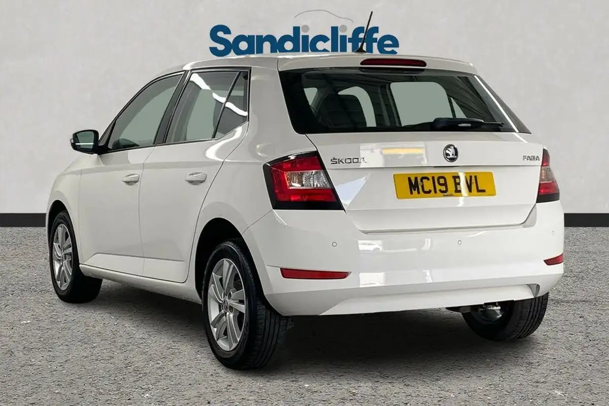 2019-skoda-fabia-10-mpi-se-75ps-ss-hatchback-big-5