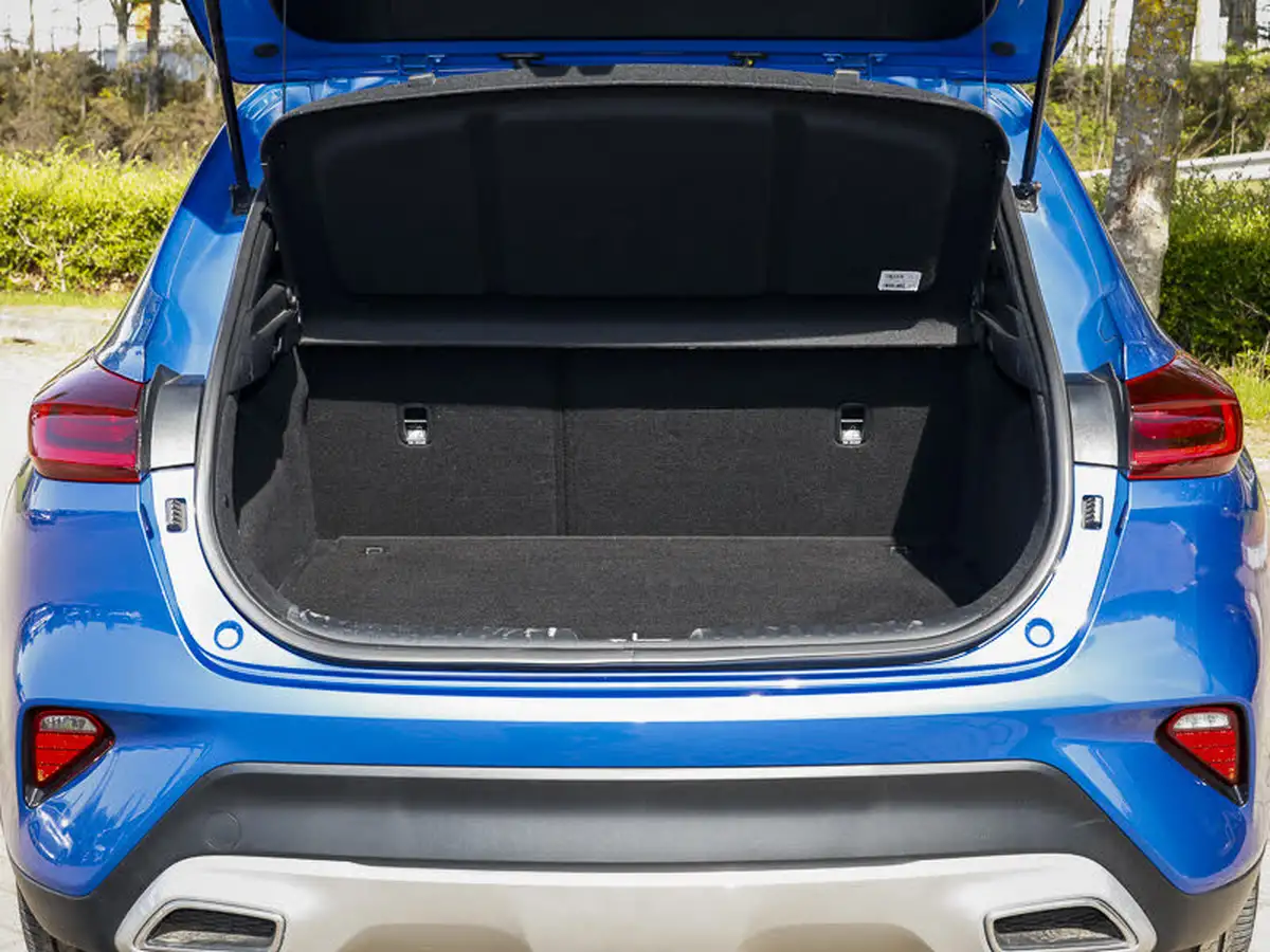 2022-kia-xceed-10-t-gdi-connect-big-9