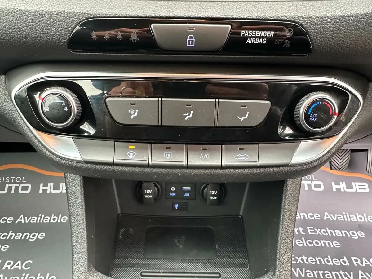 2017-hyundai-i30-10-t-gdi-se-nav-blue-drive-hatchback-big-41