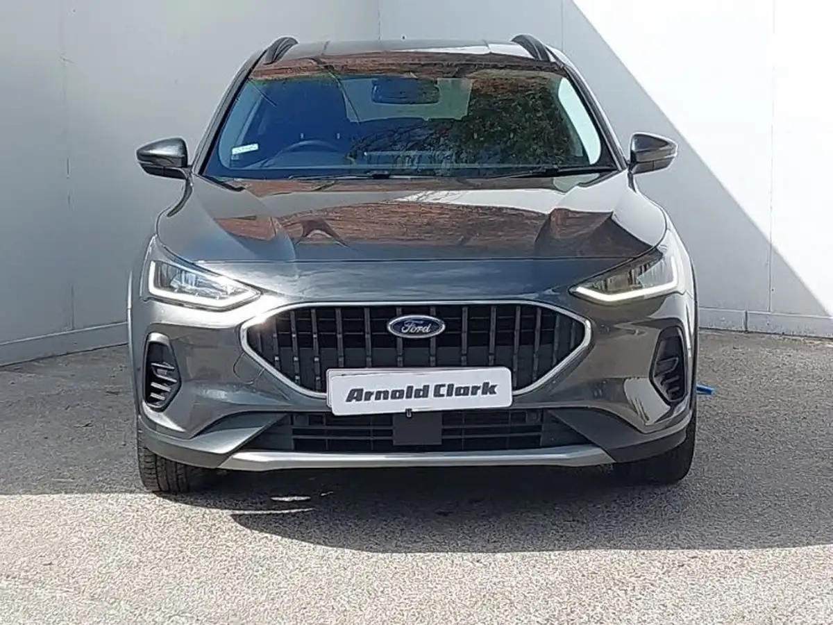 2022-ford-focus-10t-active-vignale-155ps-hybrid-mhev-hatchback-big-11