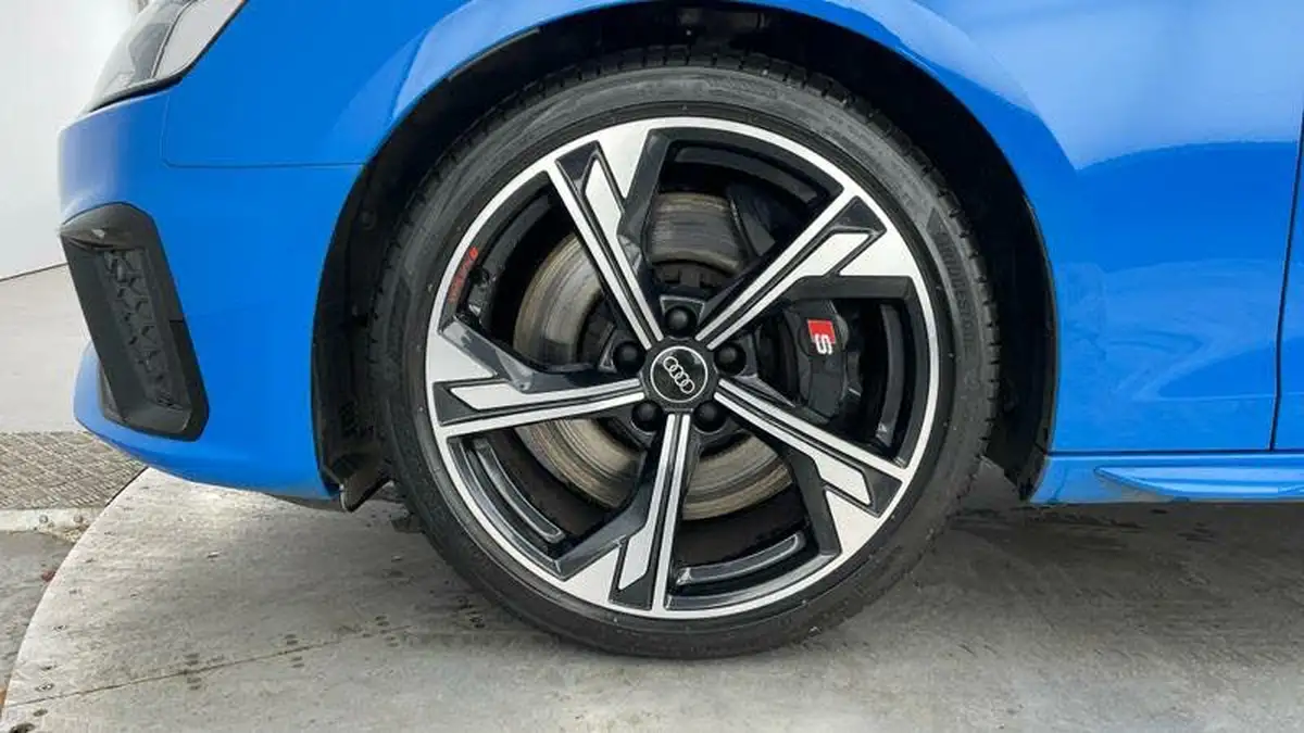 2022-audi-s4-30tdi-v6-black-edition-big-39