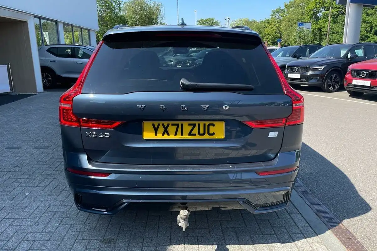 2021-volvo-xc60-20-t8-r-design-pro-455bhp-plug-in-hybrid-big-7