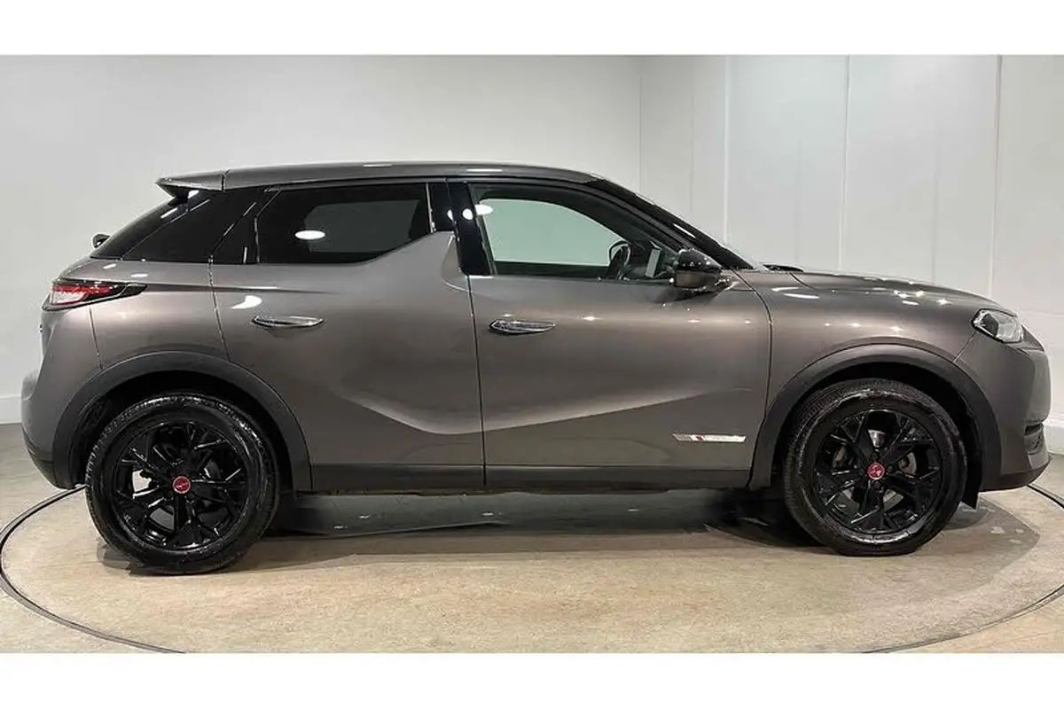 2022-ds-ds-3-crossback-12-puretech-performance-line-130ps-eat8-big-3