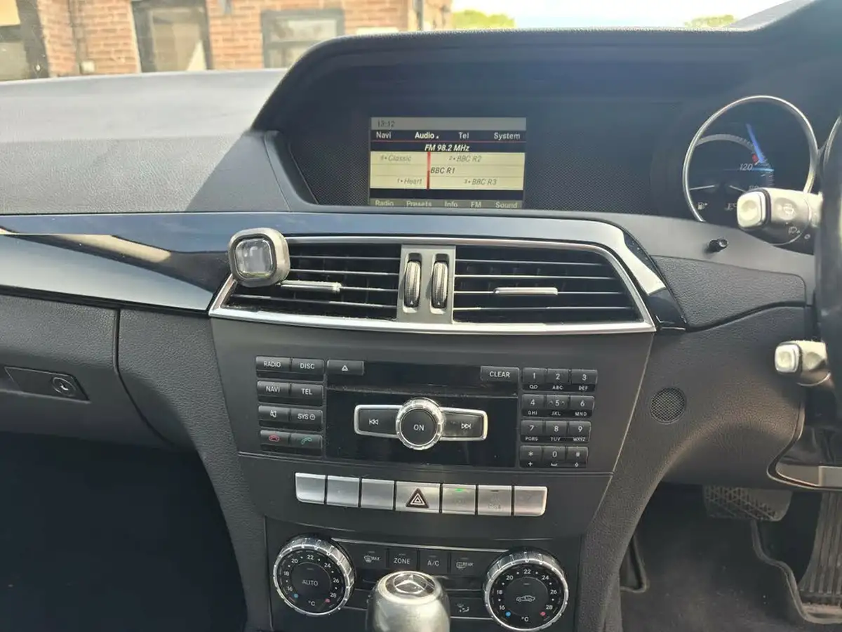2012-mercedes-benz-c-class-21td-c220-cdi-executive-se-m-pilot-21cdi-blue-f-saloon-4d-7g-tronic-plus-big-16