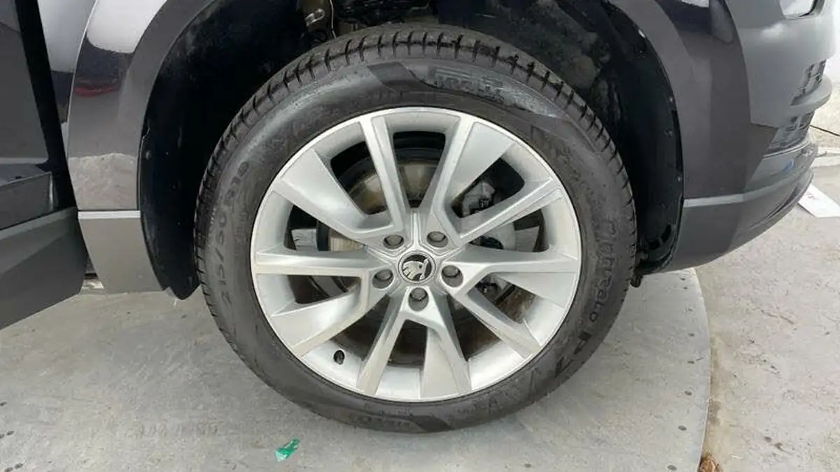 2021-skoda-karoq-15-tsi-se-l-big-4