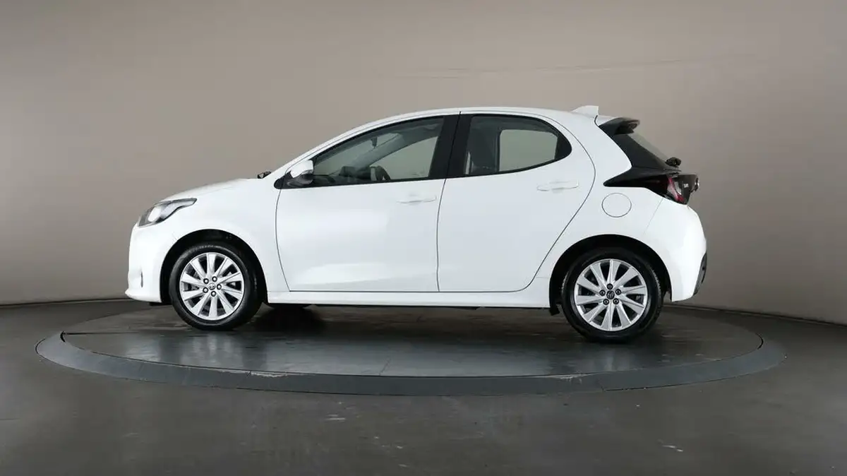 2022-toyota-yaris-15-vvt-i-icon-big-26