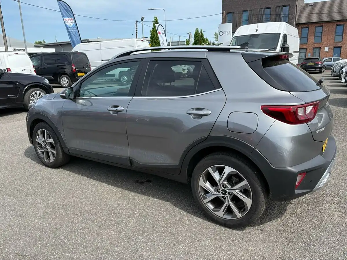 2024-kia-stonic-10-t-gdi-gt-line-s-98bhp-dct-big-2