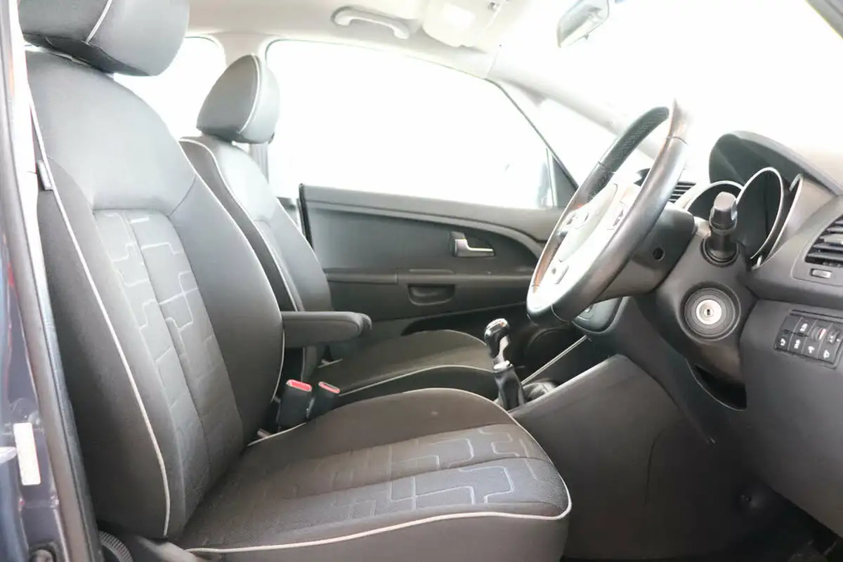 2017-kia-venga-14-2-big-19