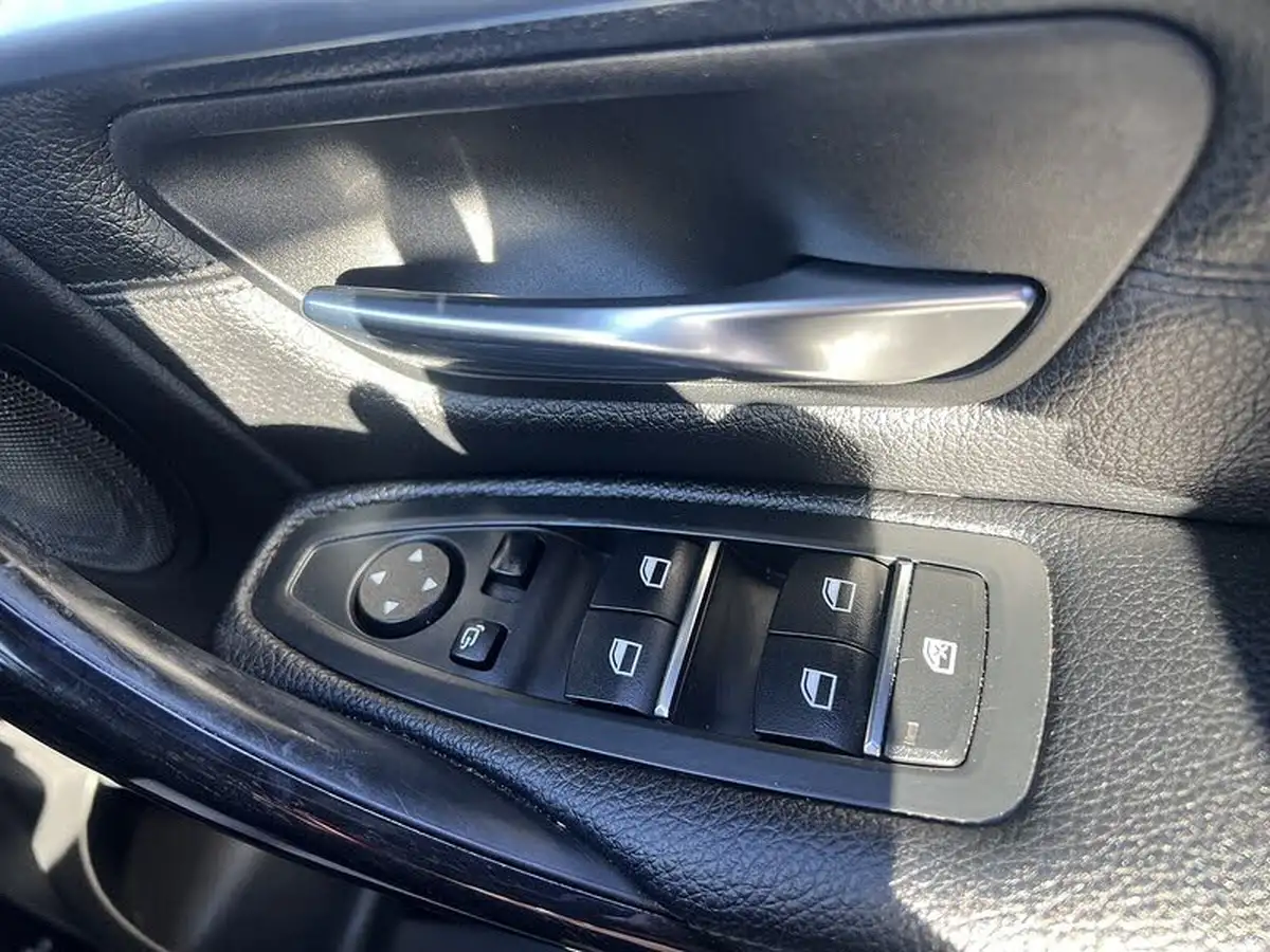 2017-bmw-3-series-20td-320d-m-sport-saloon-4d-auto-big-15