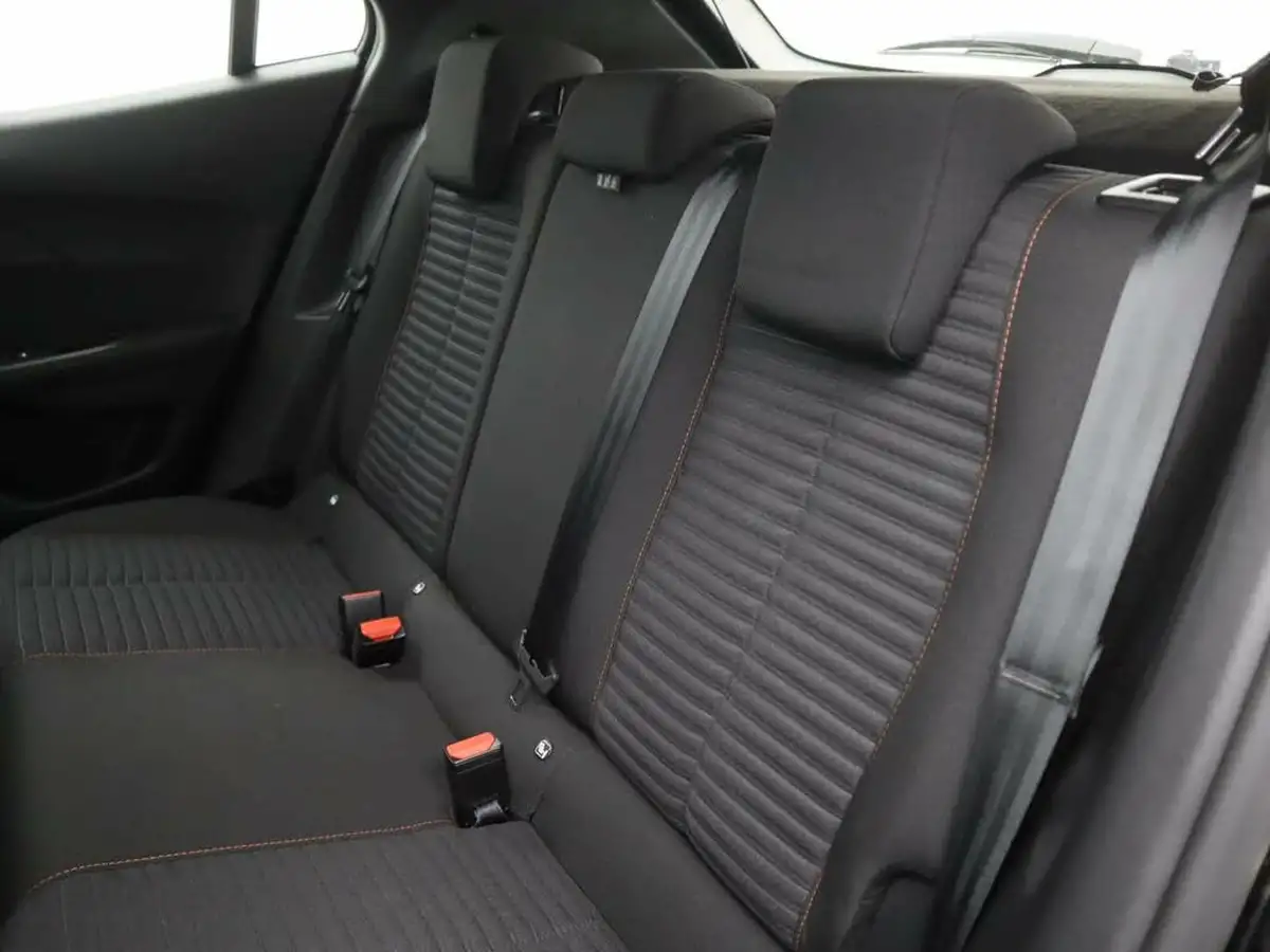 2022-peugeot-2008-suv-12-puretech-active-premium-big-14