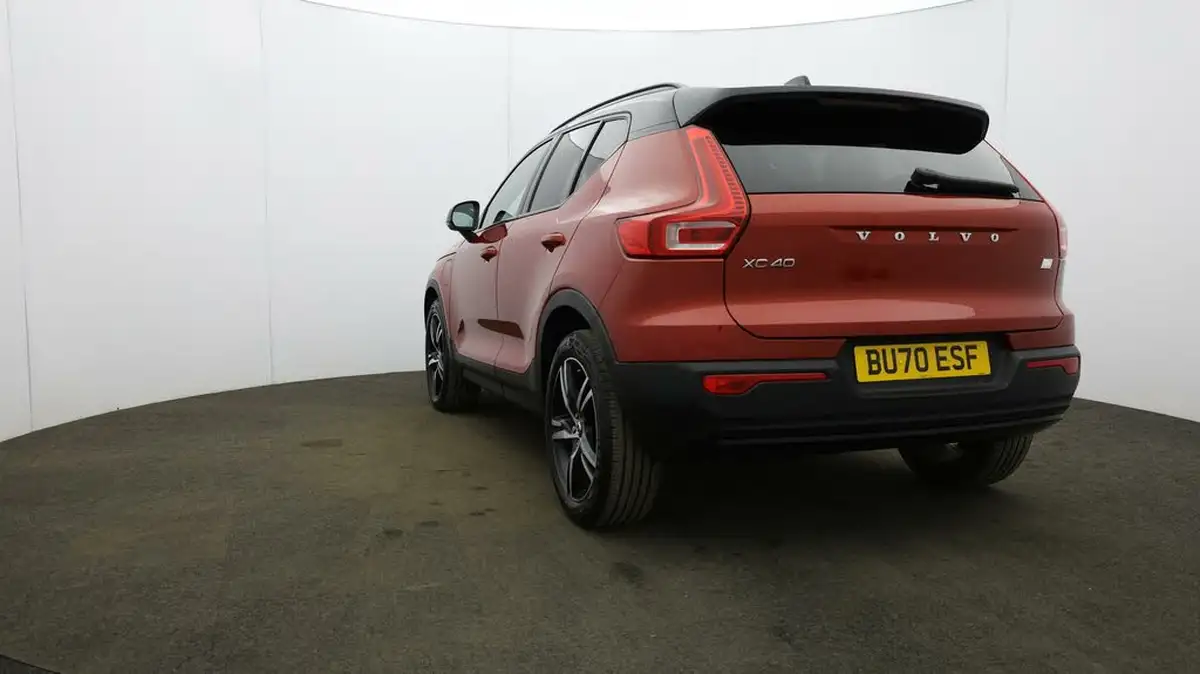 2020-volvo-xc40-15-t5-r-design-plug-in-hybrid-big-32