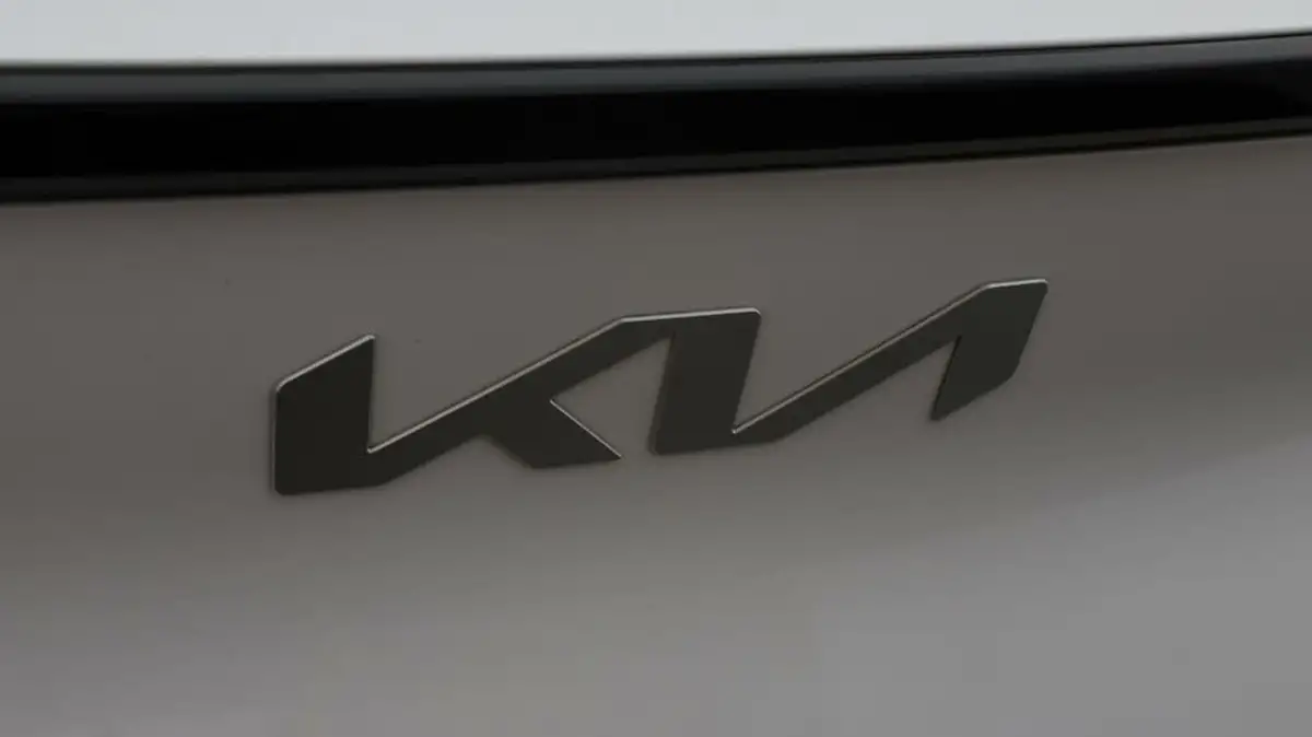 2022-kia-sportage-16-t-gdi-gt-line-226bhp-hev-1598cc-auto-big-20