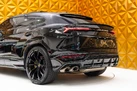 2022-lamborghini-urus-40-no-trim-small-32