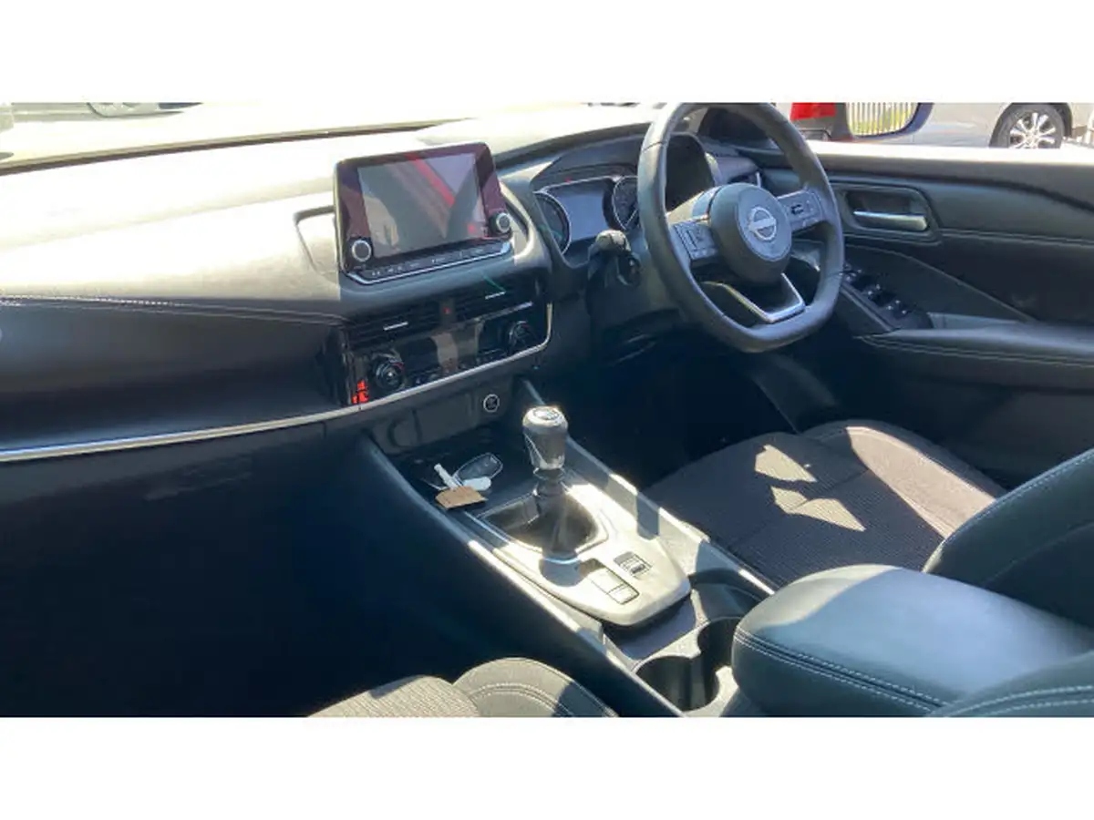 2023-nissan-qashqai-13-dig-t-acenta-premium-140ps-big-8