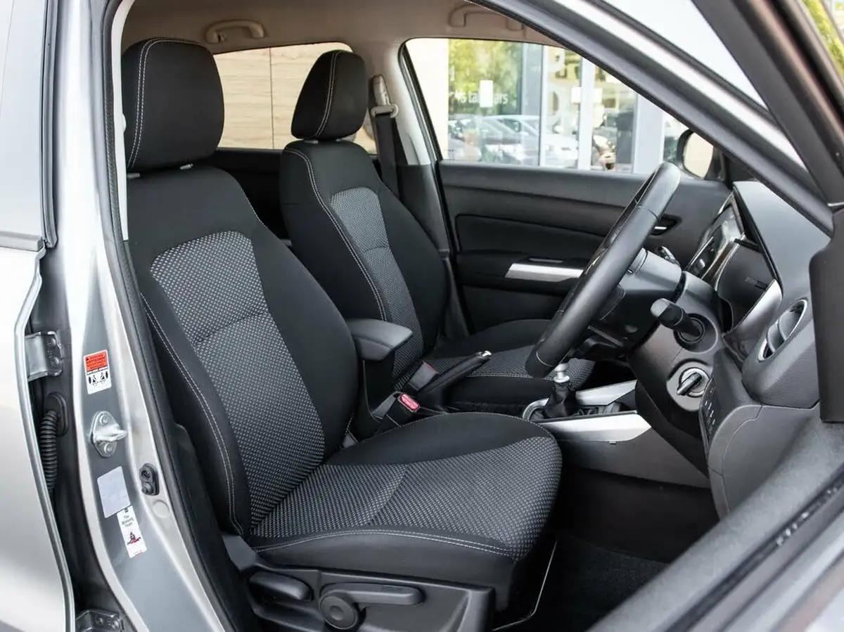 2021-suzuki-vitara-14-boosterjet-sz-t-big-29