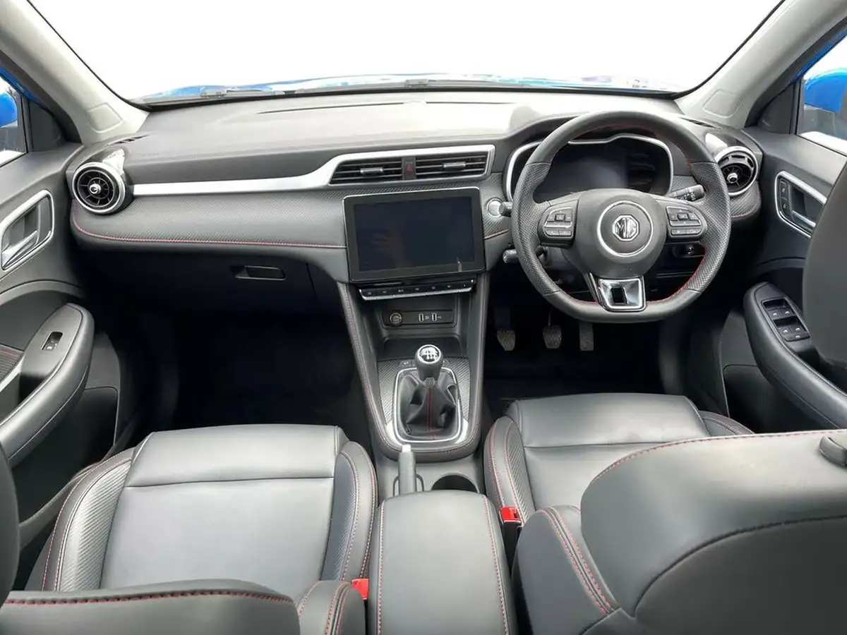 2023-mg-zs-suv-10t-gdi-exclusive-big-12