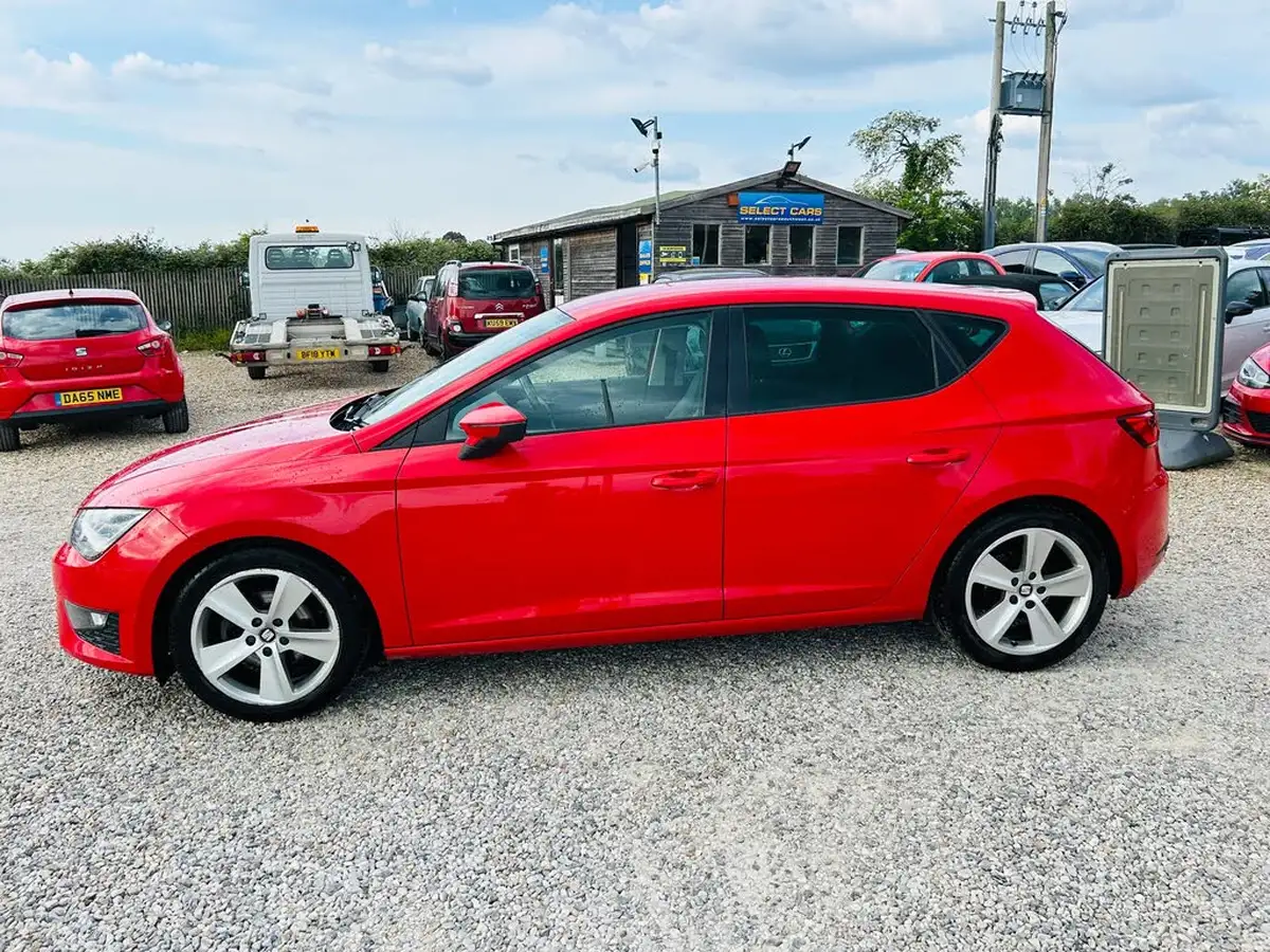 2015-seat-leon-14-fr-tech-pack-ecotsi-hatchback-5d-1395cc-big-5