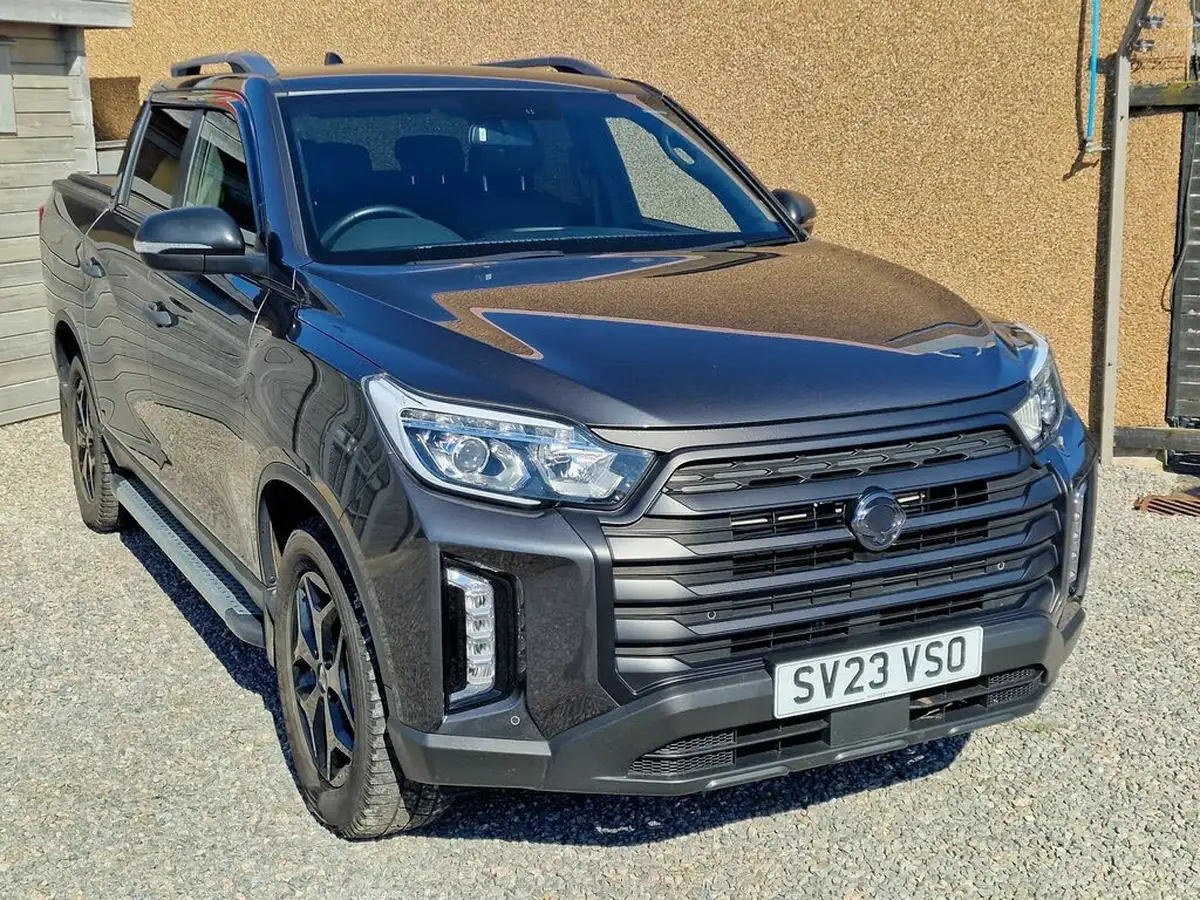 2023-kgm-ssangyong-musso-22td-saracen-202pseu6d-big-0