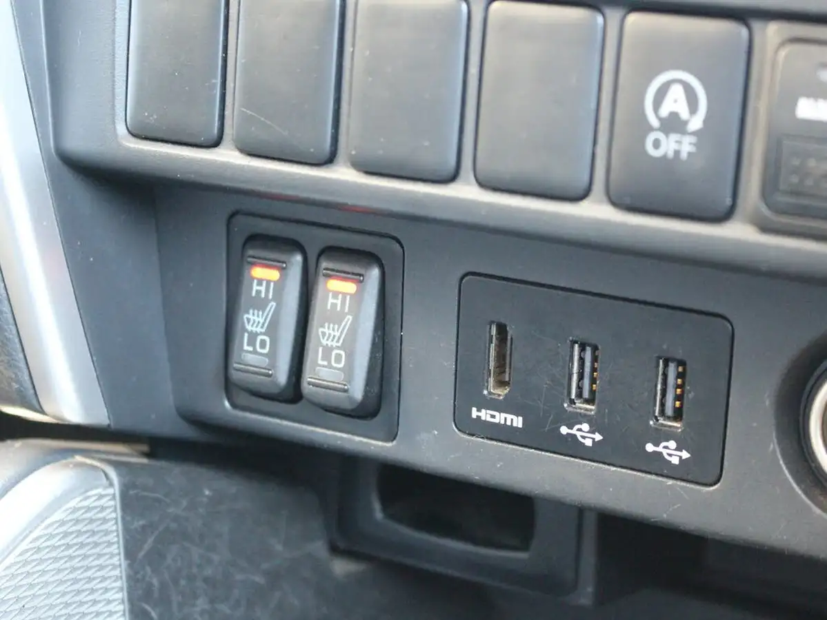 2021-mitsubishi-l200-22di-d-barbarian-big-22