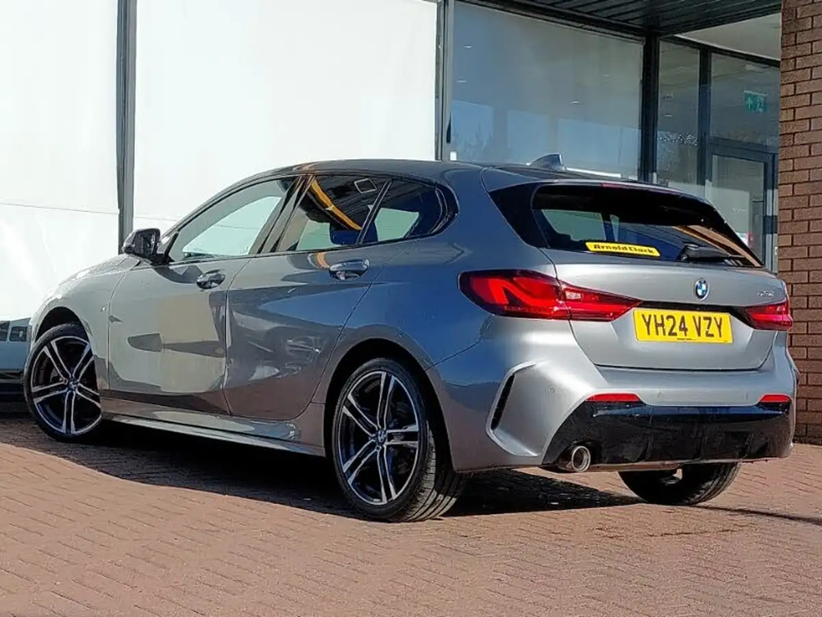 2024-bmw-1-series-15td-116d-m-sport-dct-big-1