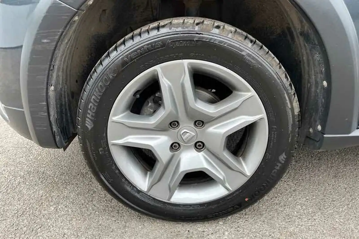 2020-dacia-sandero-stepway-09-tce-comfort-big-11