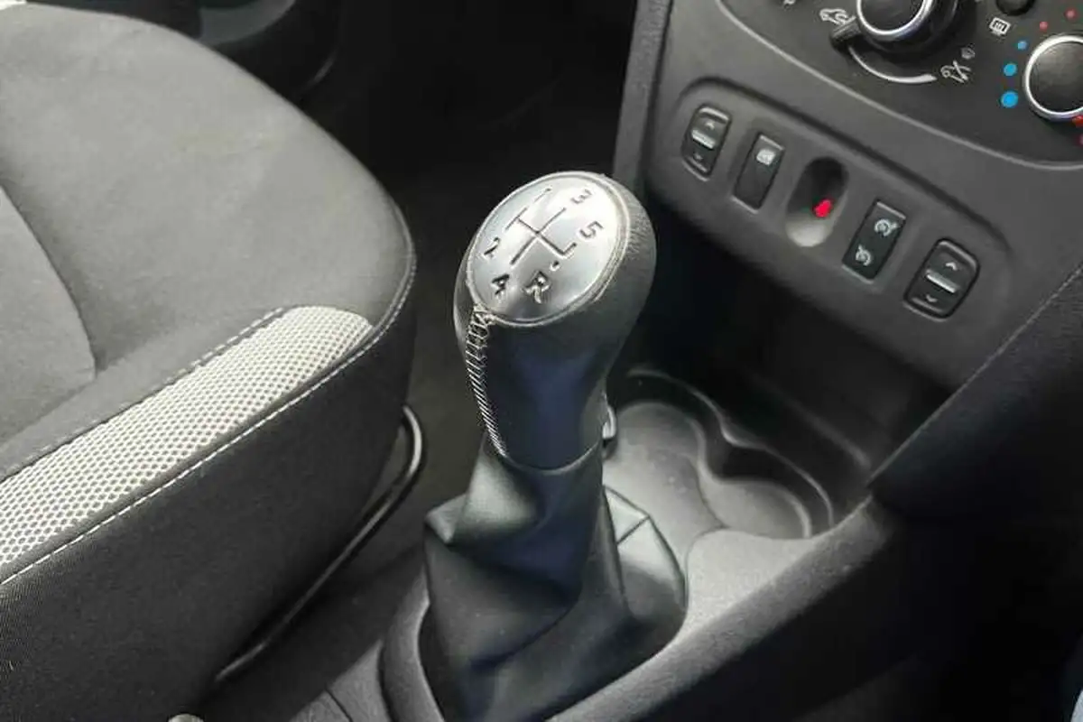 2020-dacia-sandero-stepway-09-tce-comfort-big-39