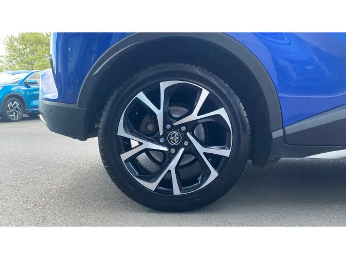 2017-toyota-c-hr-18-vvt-i-dynamic-big-6