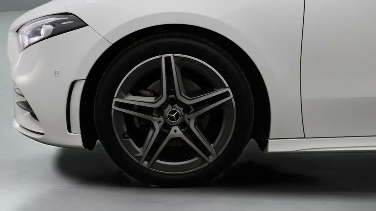 2018-mercedes-benz-a-class-13-a200-amg-line-premiumss-hatchback-5d-7g-dct-big-17