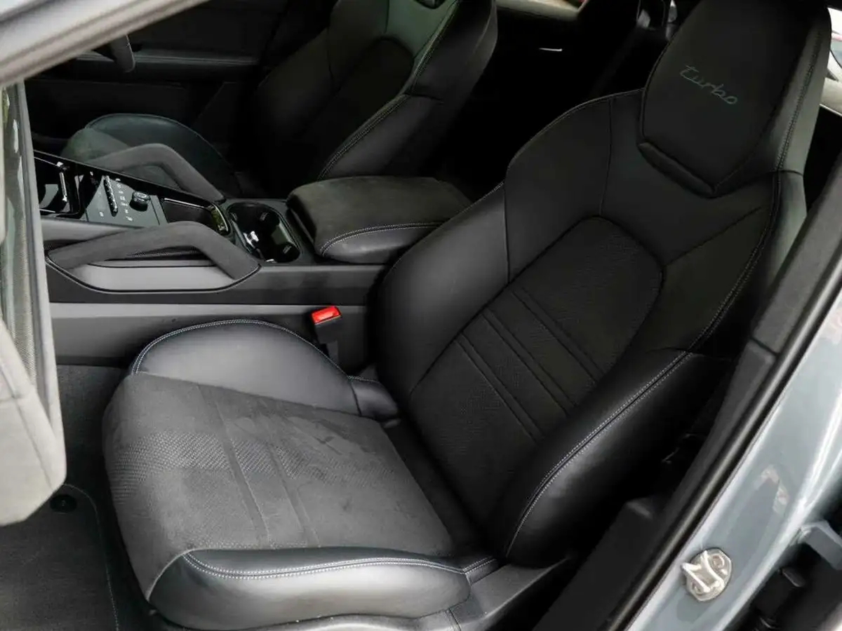 2024-porsche-cayenne-40-v8-turbo-e-hybrid-gt-package-coupe-big-25