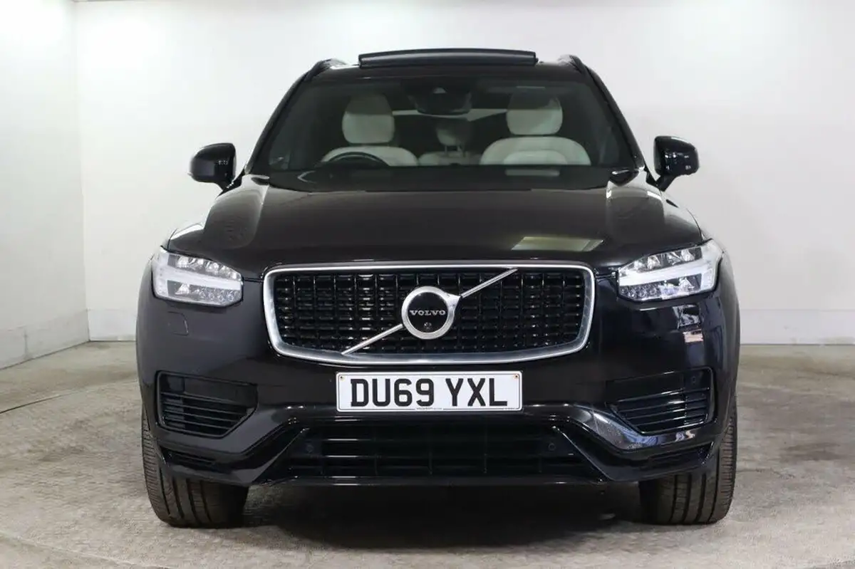 2019-volvo-xc90-20-t8-r-design-pro-390bhp-big-4