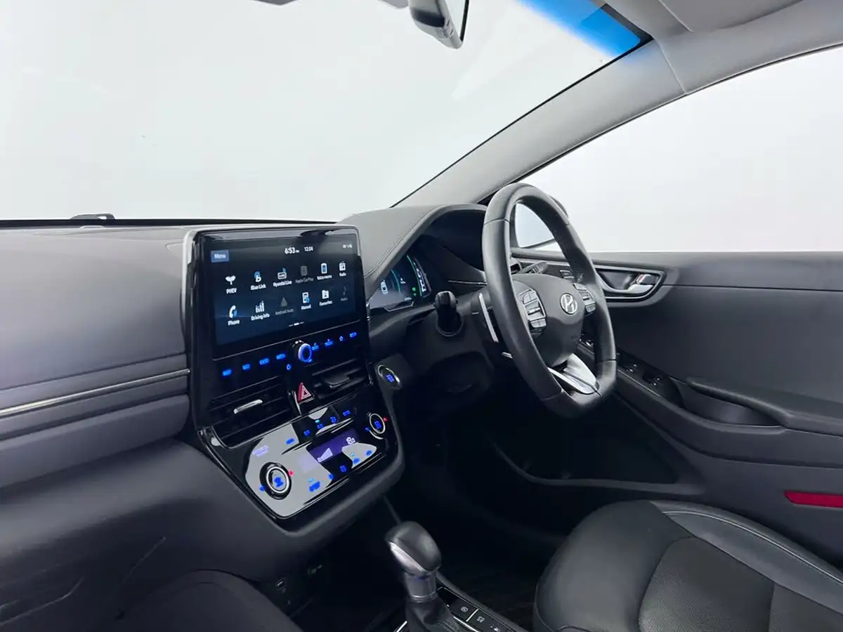 2021-hyundai-ioniq-16-gdi-premium-se-plug-in-hybrid-sunroof-big-14