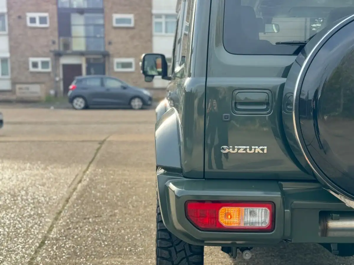 2024-suzuki-jimny-15-sierra-4wd-big-39