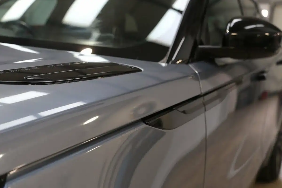 2018-land-rover-range-rover-velar-20-d240-r-dynamic-se-big-44