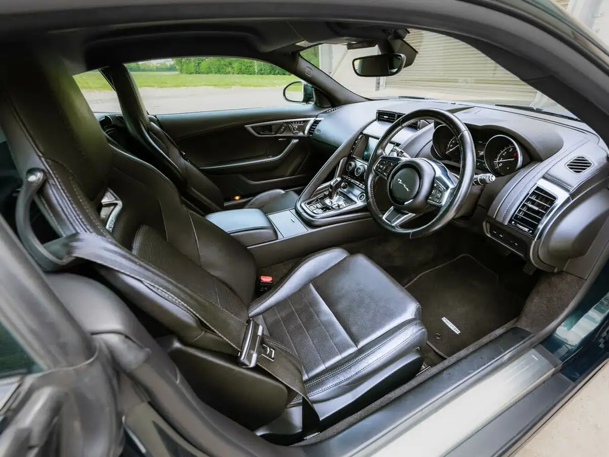 2017-jaguar-f-type-30-v6-sc-r-dynamic-380ps-awd-coupe-auto-big-2