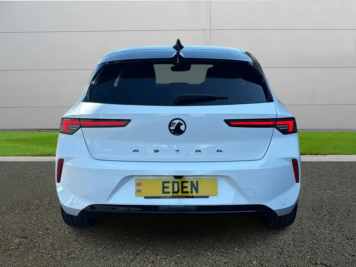 2024-vauxhall-astra-12-turbo-gs-130ps-hatchback-big-5