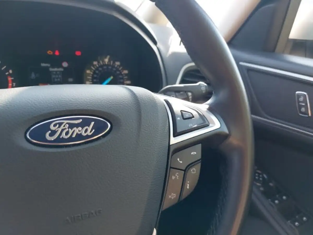 2019-ford-galaxy-15t-zetec-big-11