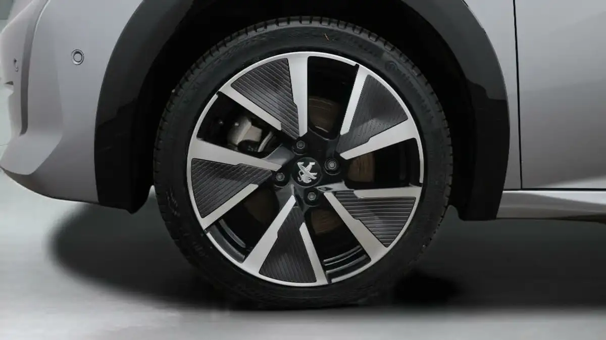 2022-peugeot-208-e-gt-136bhp-50kwh-big-18